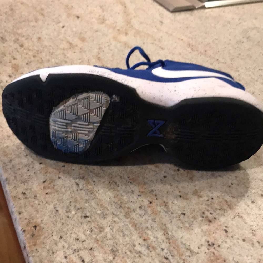 mens royal blue basketball shoes